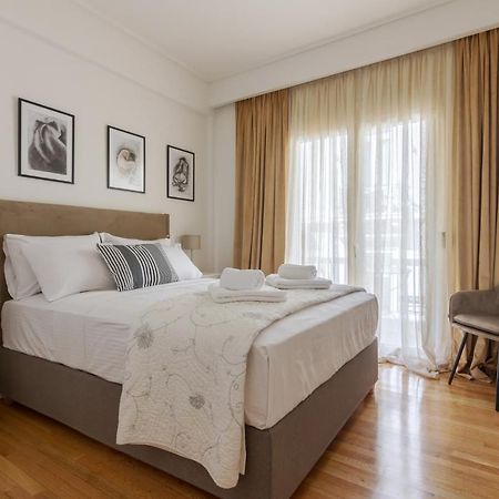Beautiful Apartment In The Center Of Афины Экстерьер фото