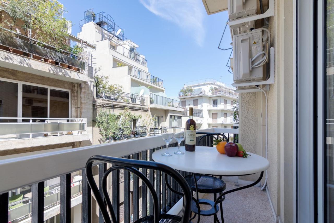 Beautiful Apartment In The Center Of Афины Экстерьер фото