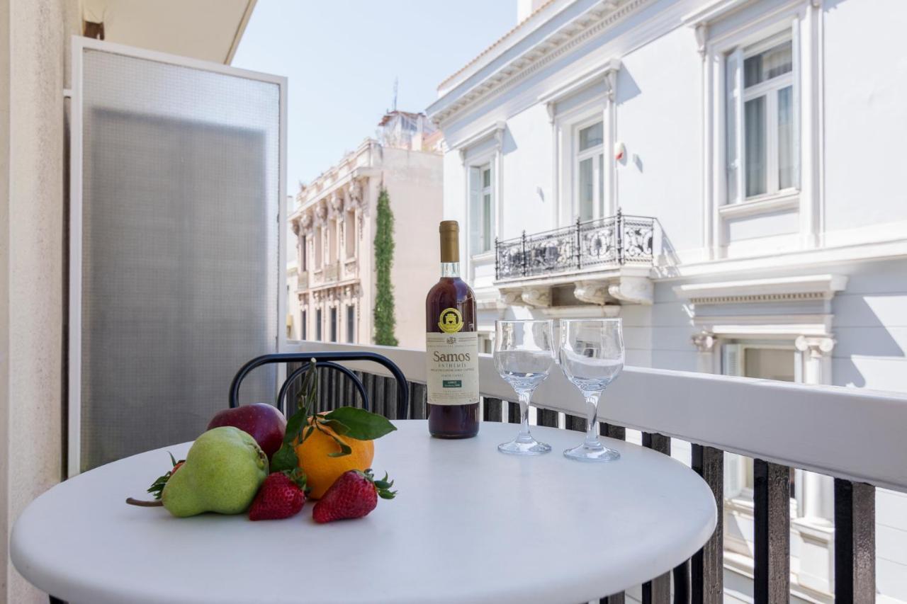 Beautiful Apartment In The Center Of Афины Экстерьер фото