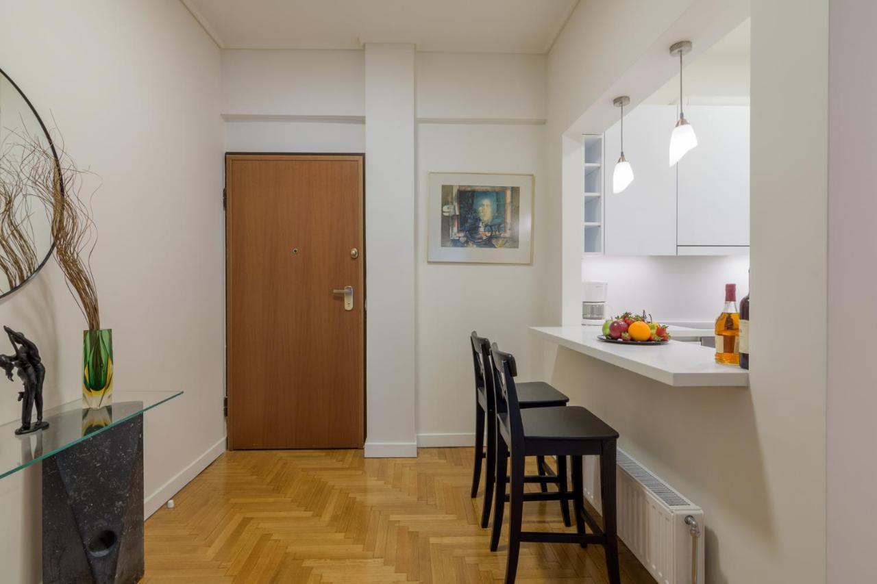 Beautiful Apartment In The Center Of Афины Экстерьер фото