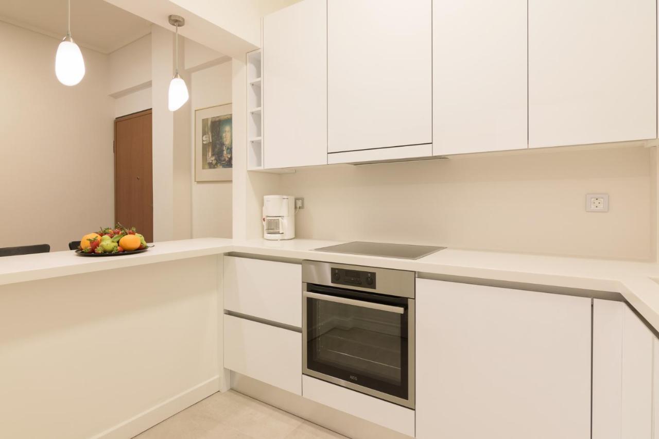 Beautiful Apartment In The Center Of Афины Экстерьер фото